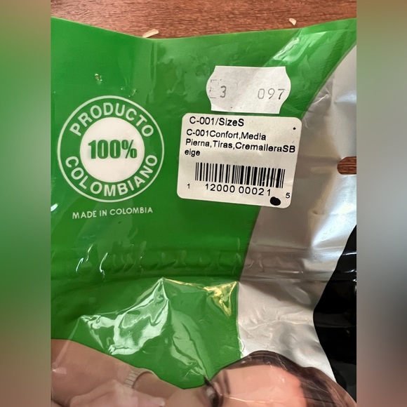 BRAND NEW! NEVER WORN! FAJA!! - Picture 4 of 5